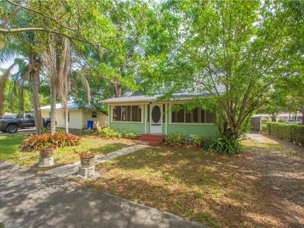 2216 17th Avenue , Vero Beach, FL 32960