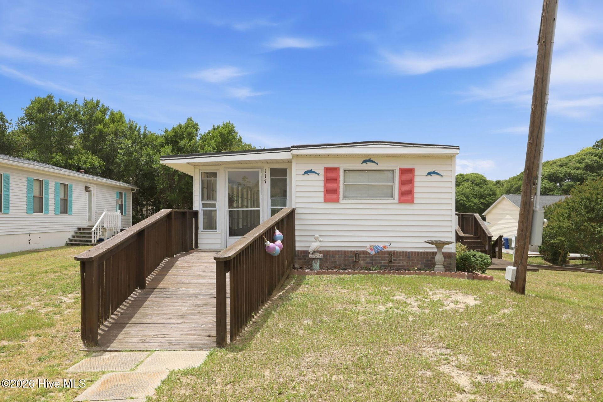 117 W Seaview Drive, Emerald Isle, NC 28594 Main Photo