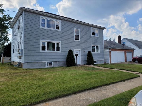 380 Hill Avenue , Elmont, NY 11003