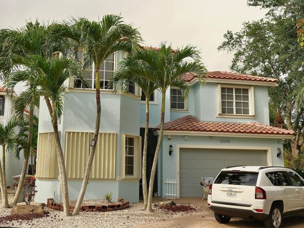 10898 Lake Wynds Court, Boynton Beach, FL 33437