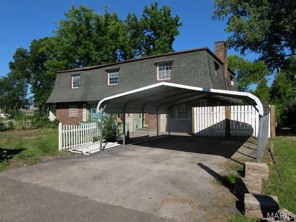 411 Elm Drive , East St Louis, IL 62203