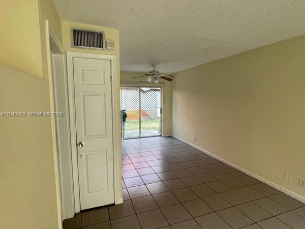 5305 NW 27th St , Unit 6C, Lauderhill, FL 33313