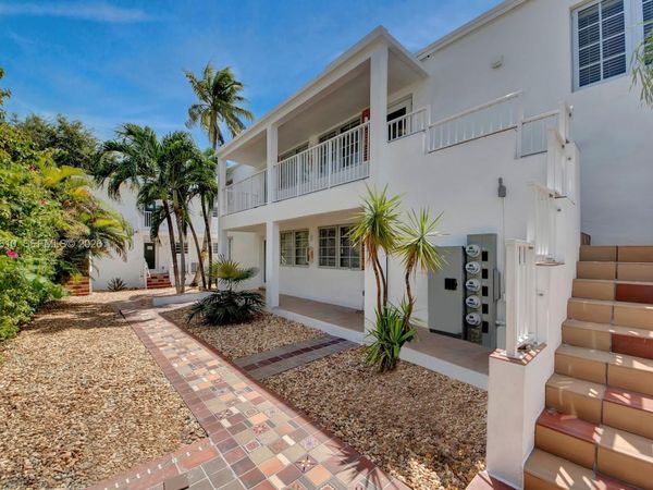 570 NE 68th St , Unit 1, Miami, FL 33138