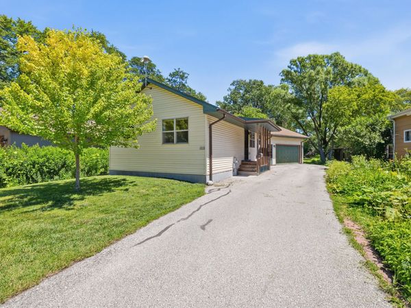 1019 S Sixth St, De Pere, WI 54115