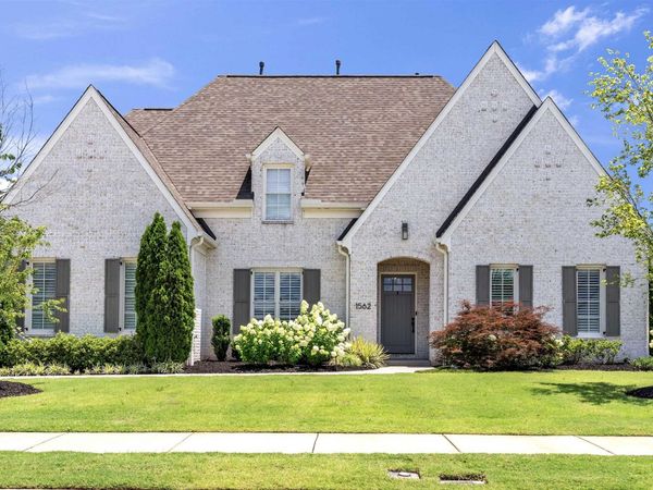 1562 PAINTED HORSE PASS, Collierville, TN 38017
