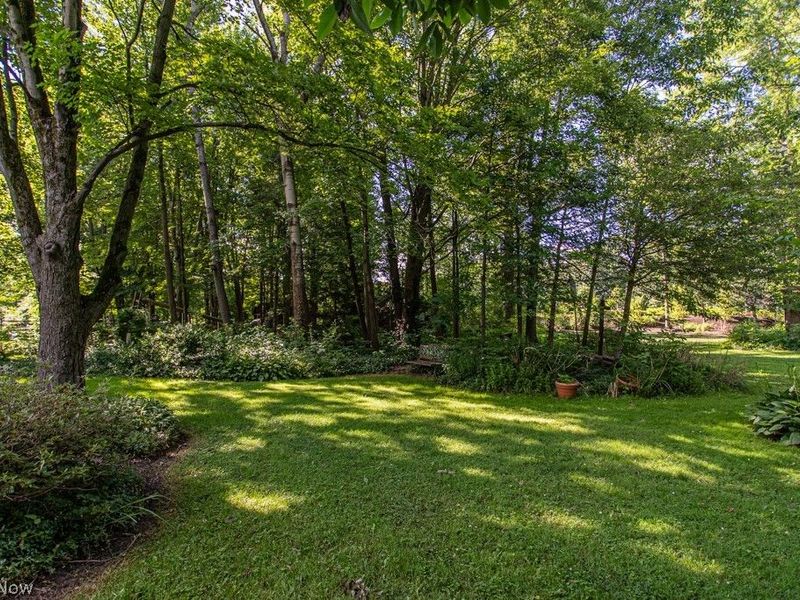 9628 Cain Drive NE, Warren, OH 44484 Photo 3