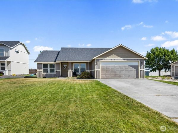 1402 W Tennessee Drive , Moses Lake, WA 98837