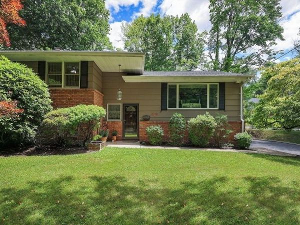 2650 Mountain Ave, Scotch Plains, NJ 07076