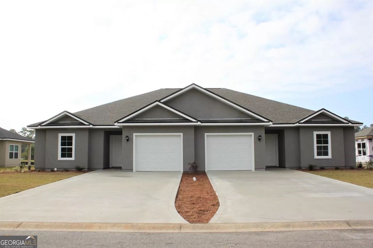 123 Gary Circle, Saint Marys, GA 31558 Main Photo