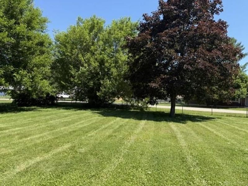 226 Hardacre Drive, Xenia Township, OH 45385 Photo 3