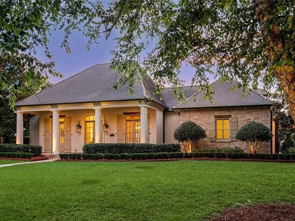 323 BLACK JACK OAK Drive, Madisonville, LA 70447
