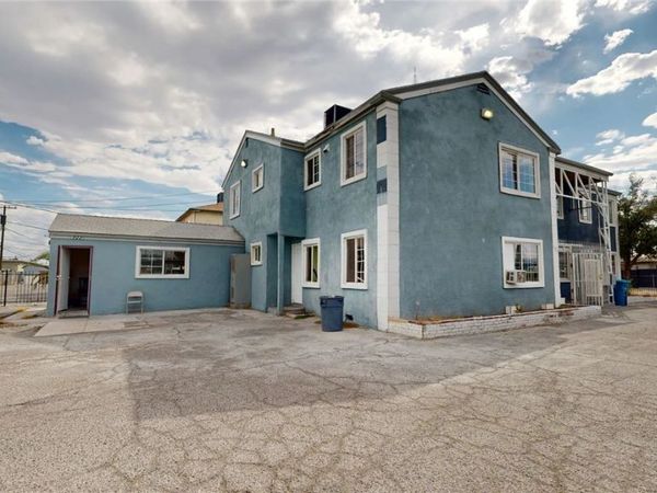 530 E Oakey Boulevard , Unit A, Las Vegas, NV 89104
