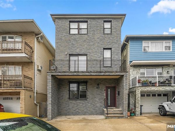 138 76th Street, NORTH BERGEN, NJ 07047