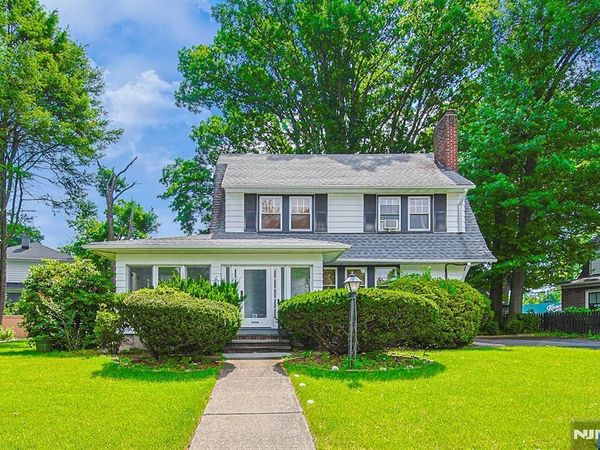 209 Harding Road, GLEN ROCK, NJ 07452