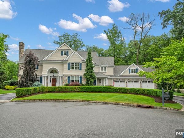 222 Deepbrook Road, WYCKOFF, NJ 07481