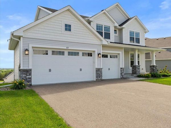 819 Spancil Hill View, Woodbury, MN 55129