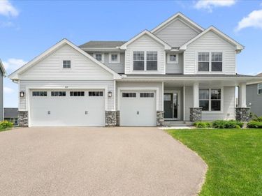 819 Spancil Hill View, Woodbury, MN 55129