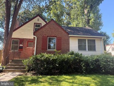 6927 CHESTNUT AVENUE, FALLS CHURCH, VA 22042