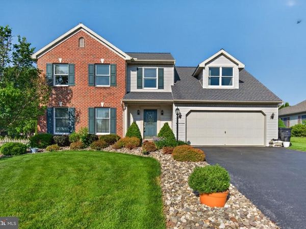 30 RED MAPLE CIRCLE , PALMYRA, PA 17078