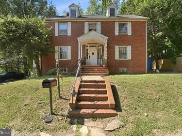 6025 ARLINGTON BOULEVARD , FALLS CHURCH, VA 22044