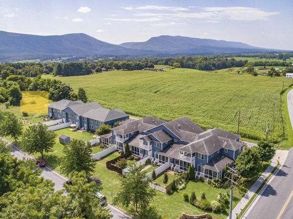 246 PARKSIDE COURT, WOODSTOCK, VA 22664