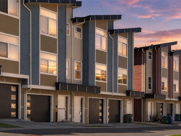 607 Selwyn Close , Langford, BC V9B 0Z2