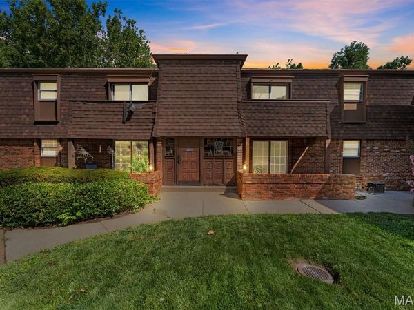 13485 Coliseum Drive , Unit H, Chesterfield, MO 63017