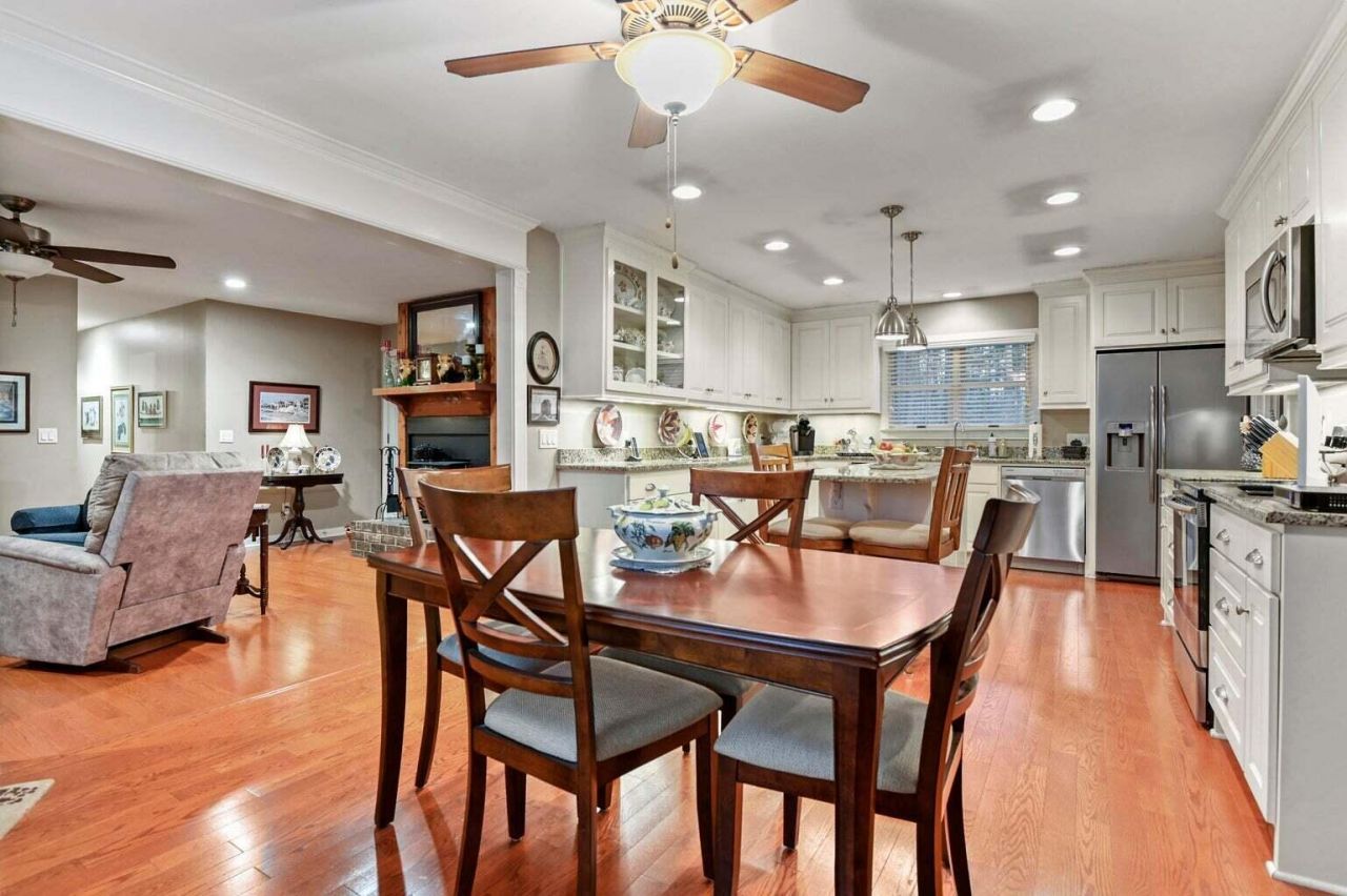 302 Summerset Lane Photo 4