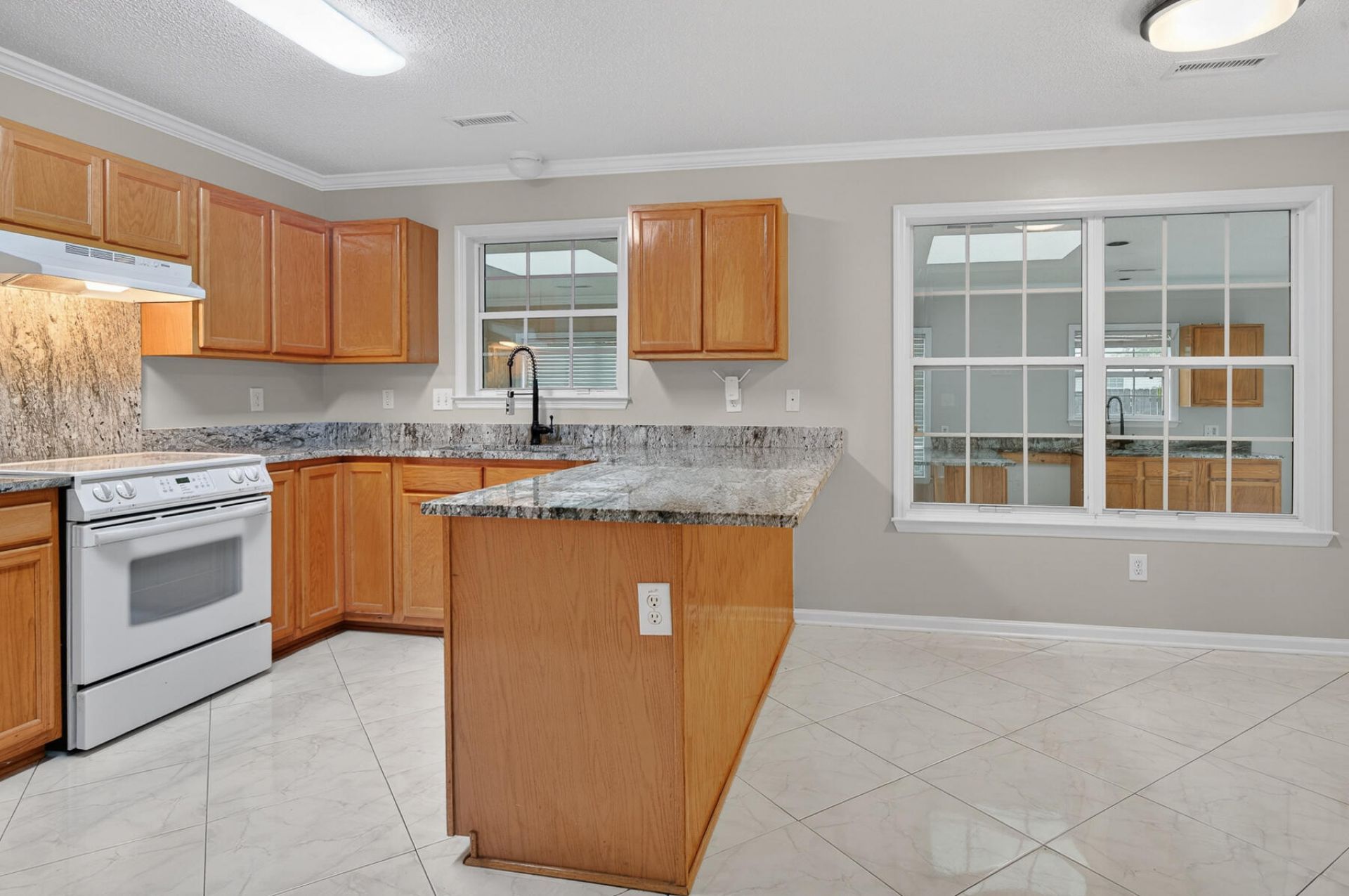 109 Preston Court Photo 24