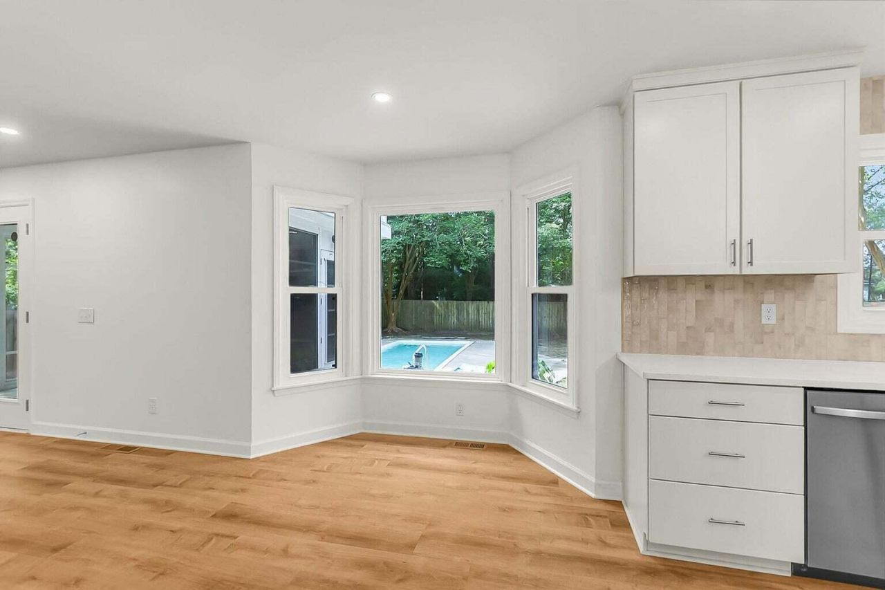 104 Stratford Drive Photo 12