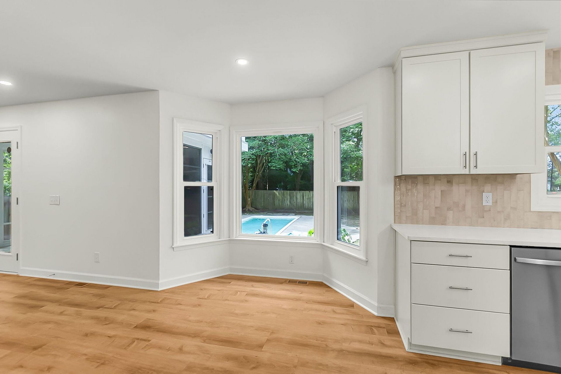 104 Stratford Drive Photo 12