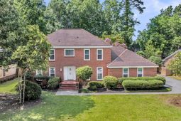 104 Stratford Drive photo 4