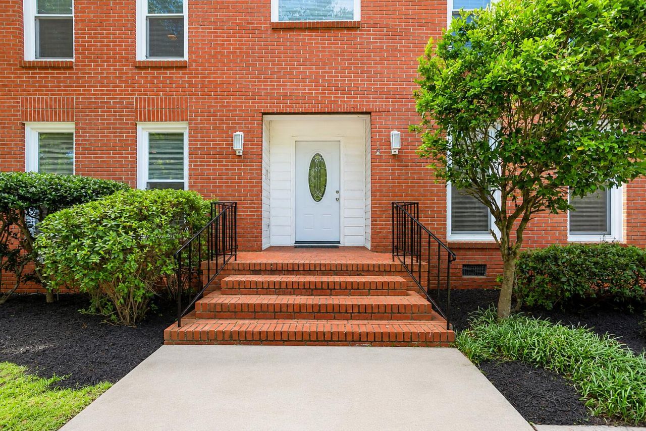 104 Stratford Drive Photo 23
