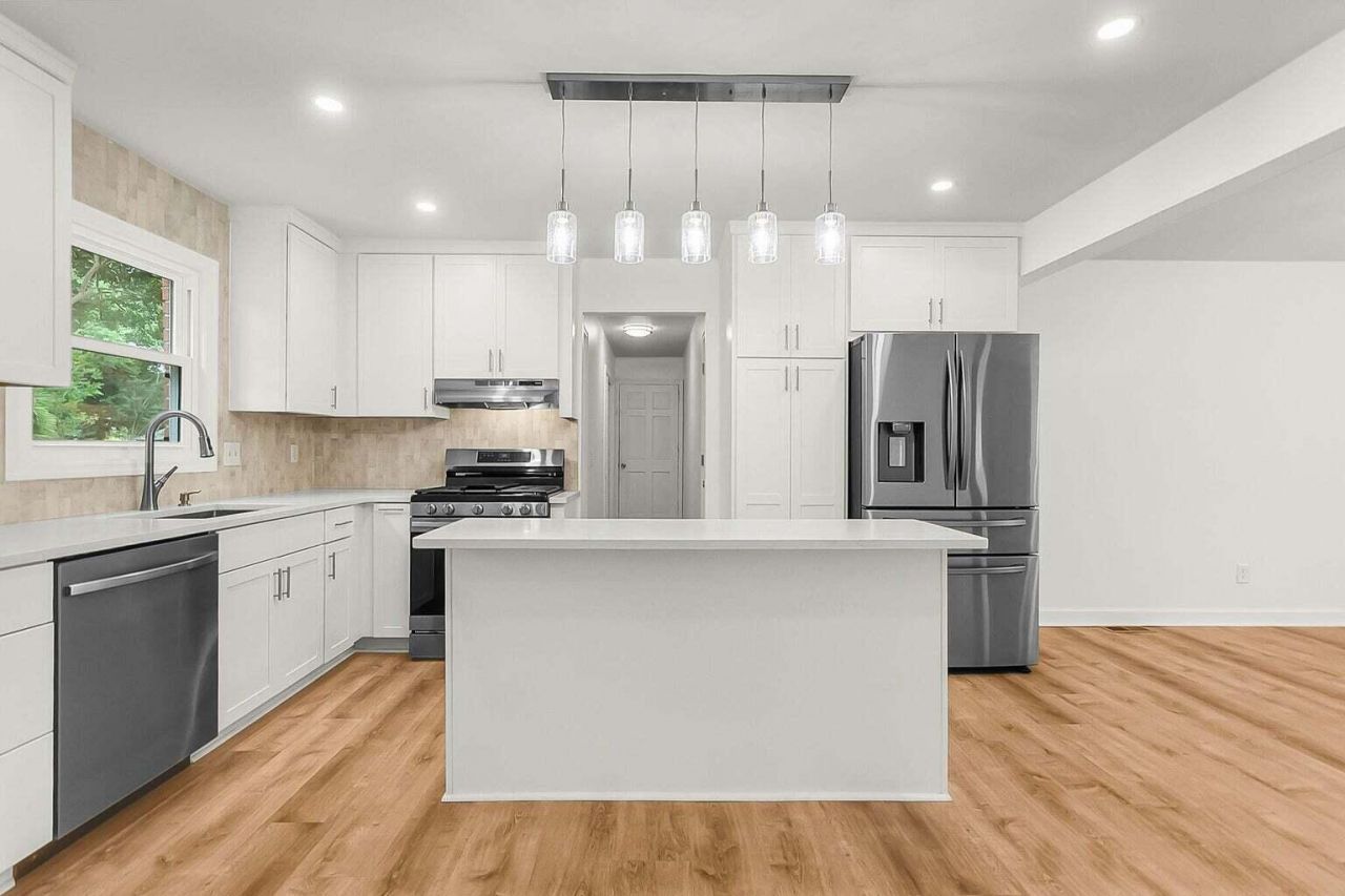 104 Stratford Drive Photo 28