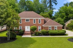104 Stratford Drive photo 4