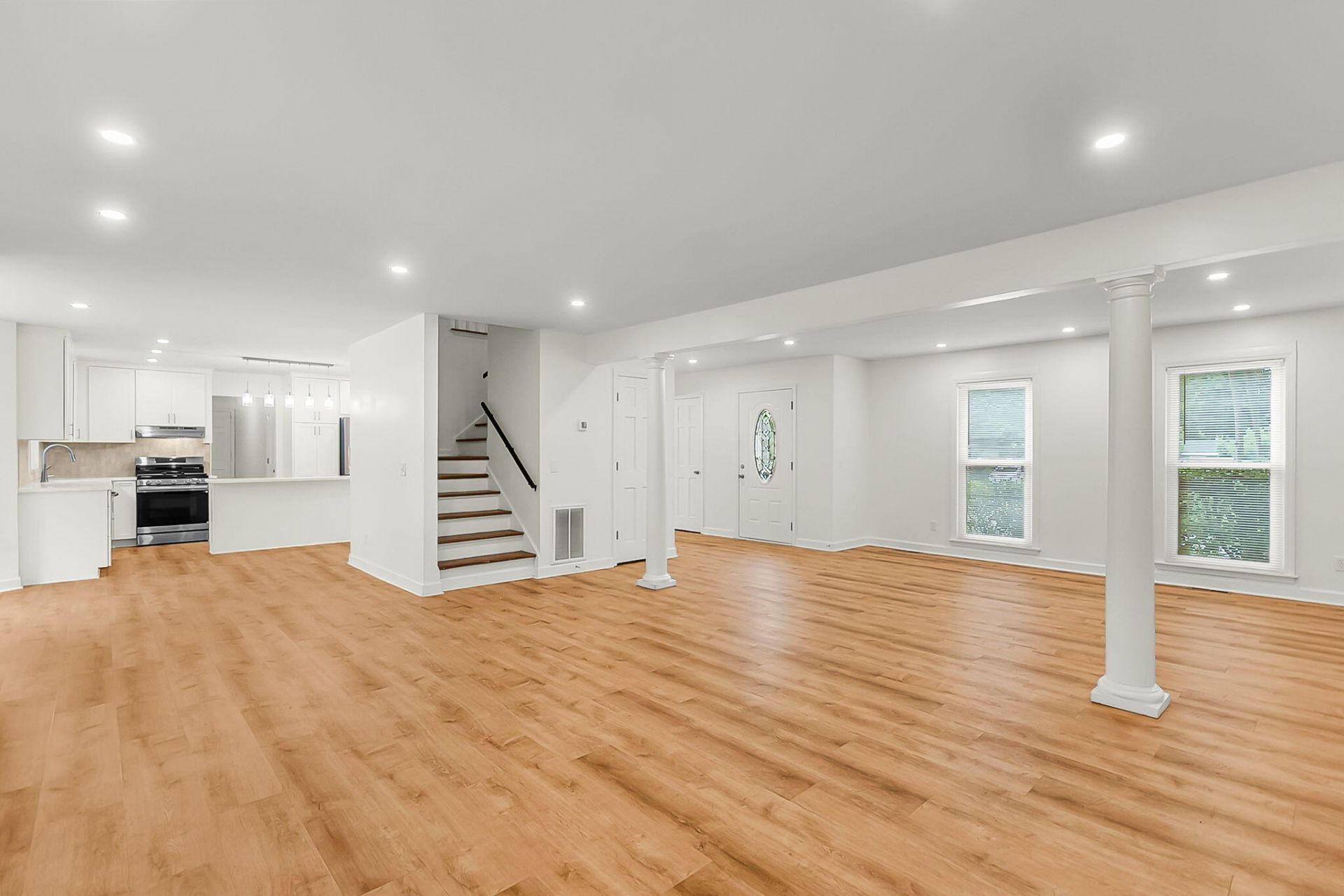 104 Stratford Drive Photo 33