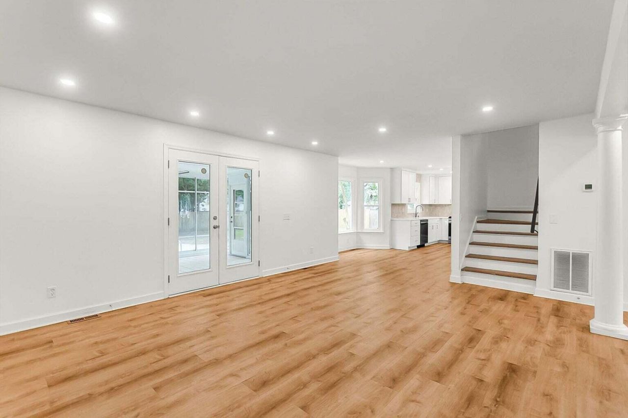 104 Stratford Drive Photo 34