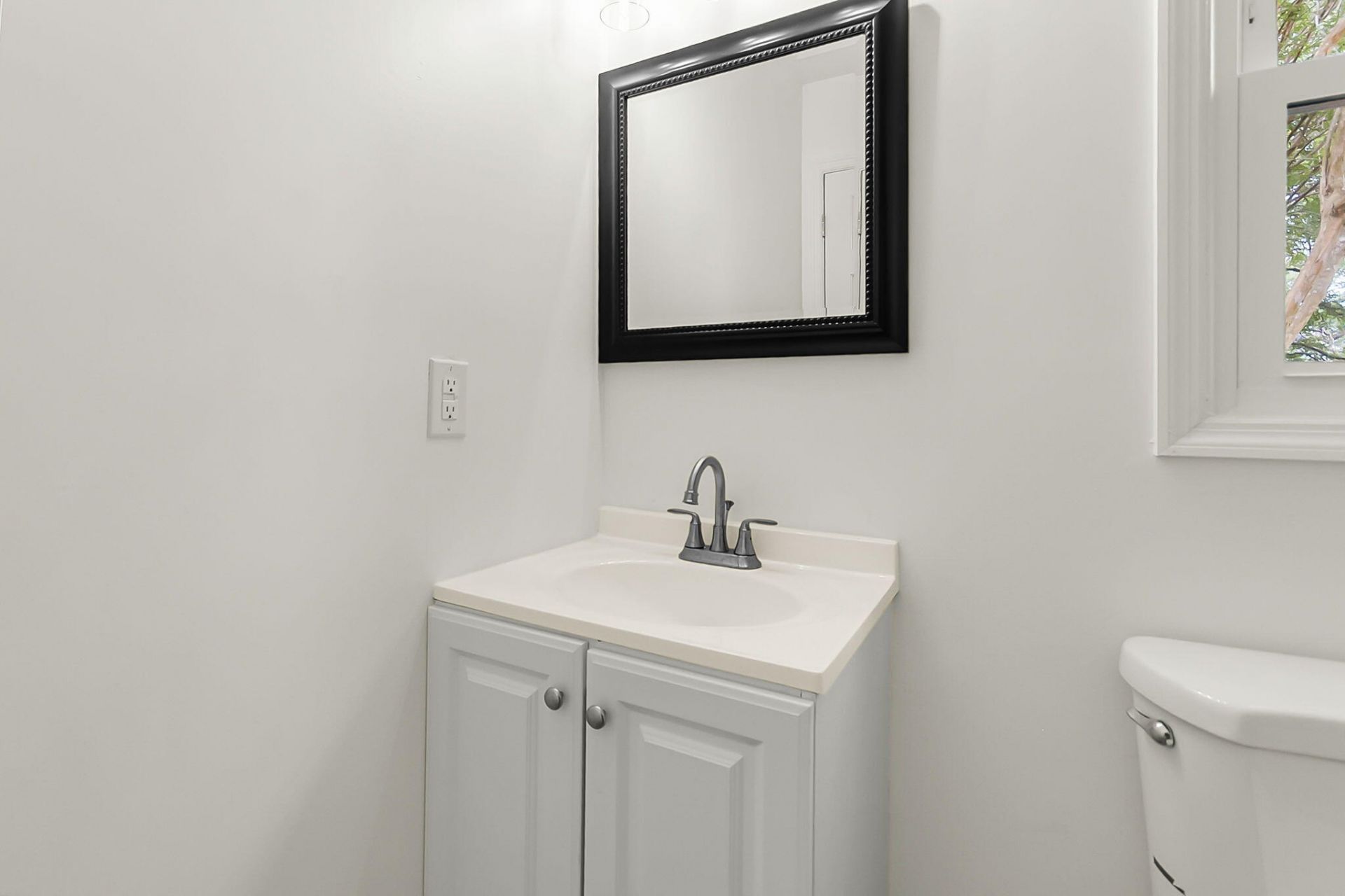 104 Stratford Drive Photo 35