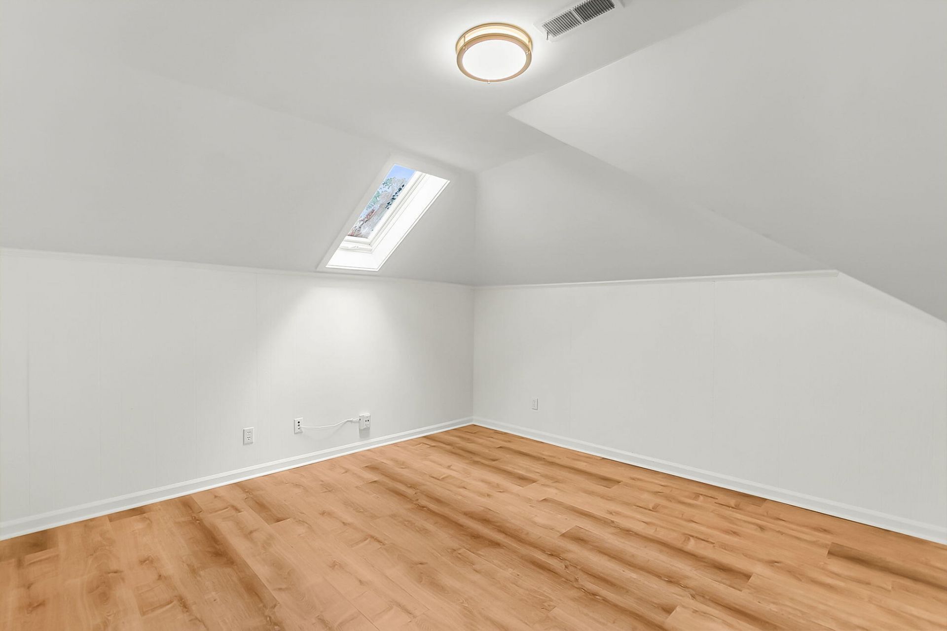 104 Stratford Drive Photo 38