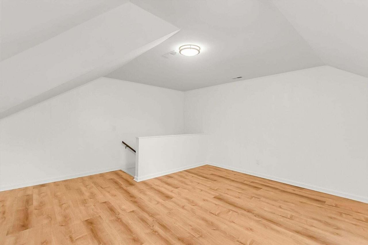 104 Stratford Drive Photo 39