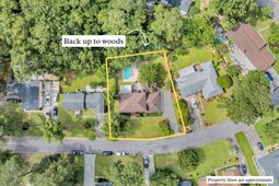 104 Stratford Drive photo 4