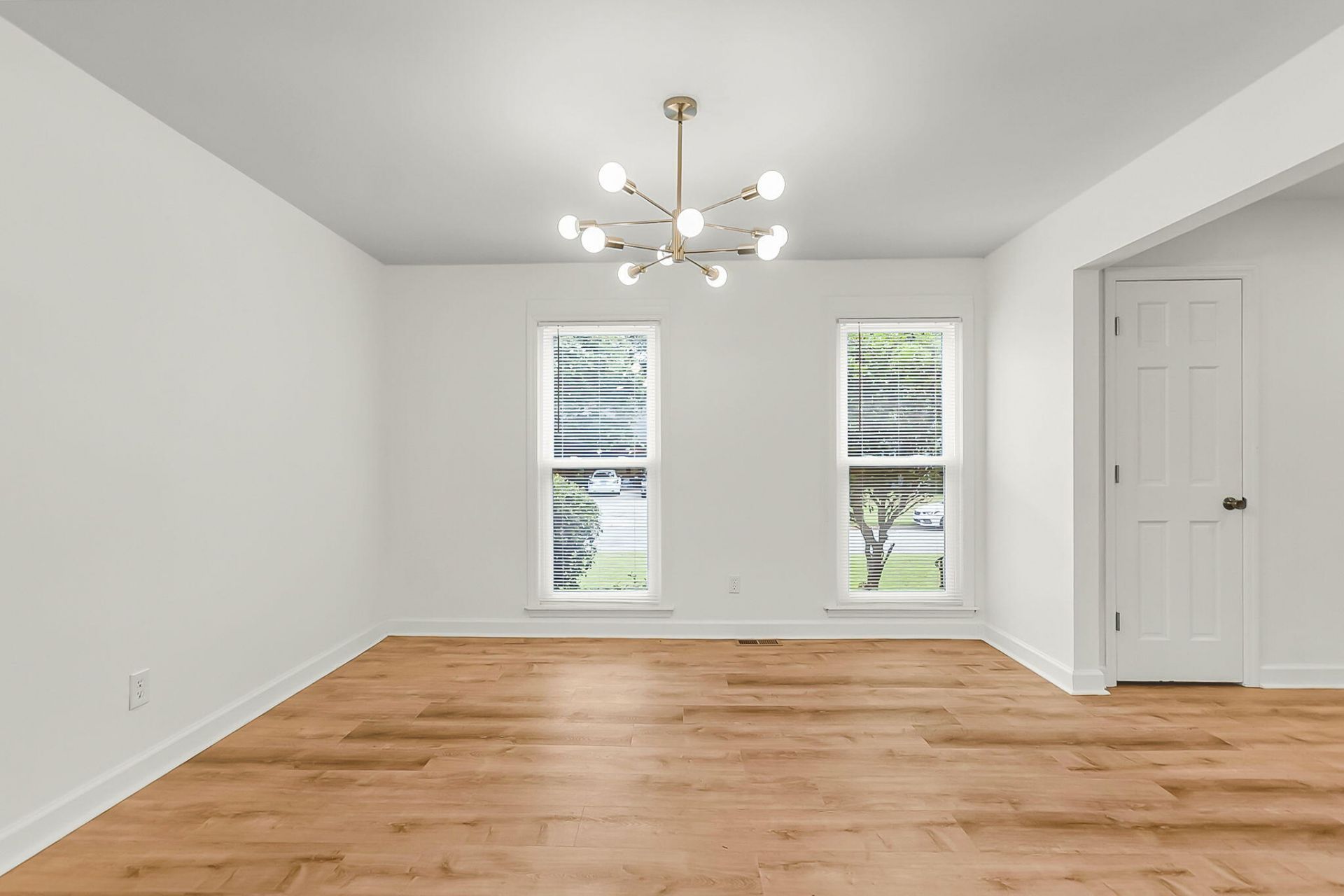 104 Stratford Drive Photo 8