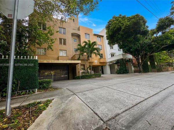 2630 SW 28th St , Unit 44, Miami, FL 33133