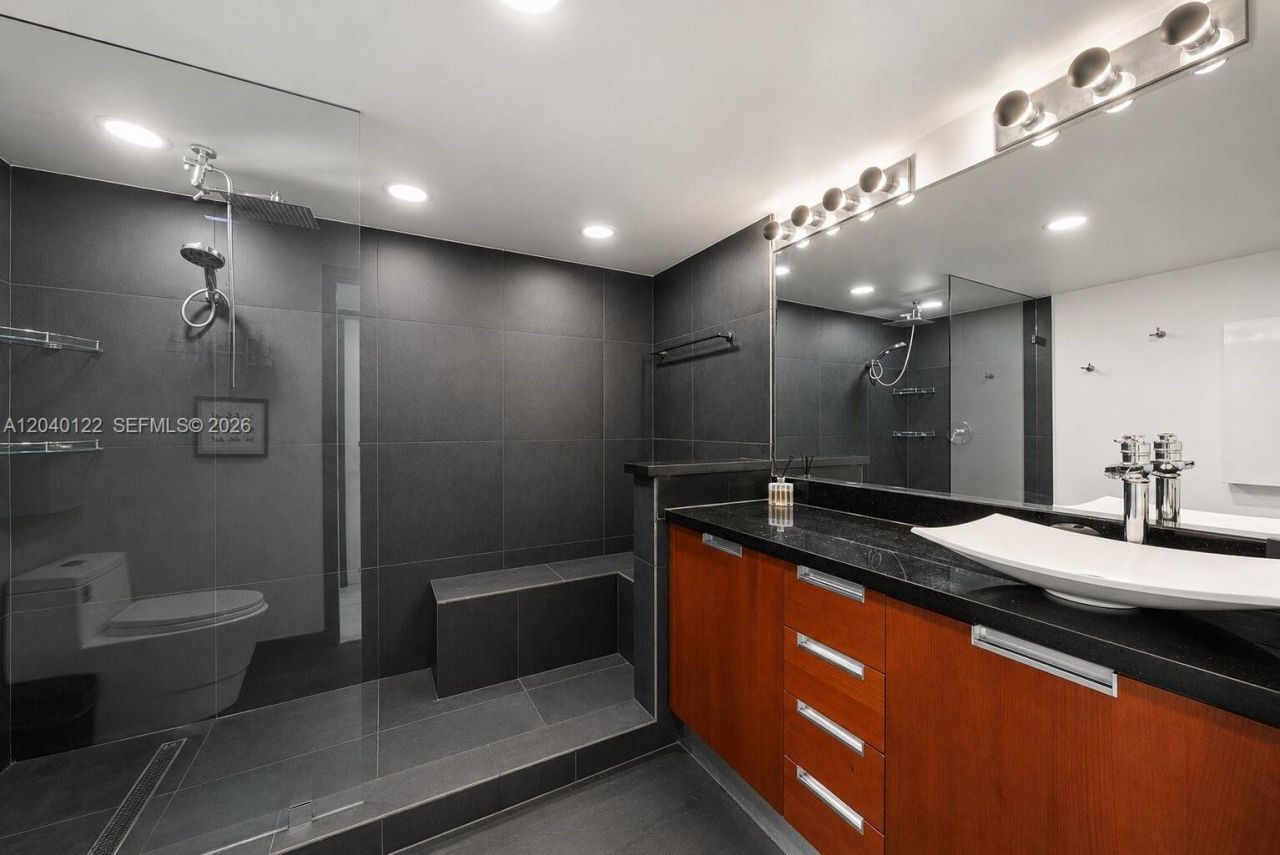 193 N Shore Dr , Unit 193-6, Miami Beach, FL 33141 Photo