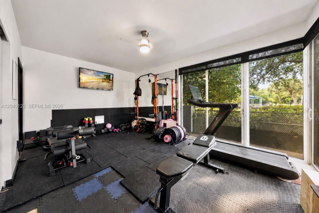 193 N Shore Dr , Unit 193-6, Miami Beach, FL 33141 Photo