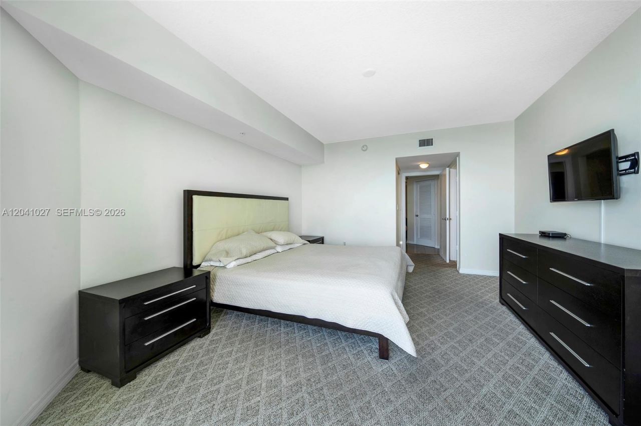 16699 Collins Ave , Unit 3309, Sunny Isles Beach, FL 33160 Photo
