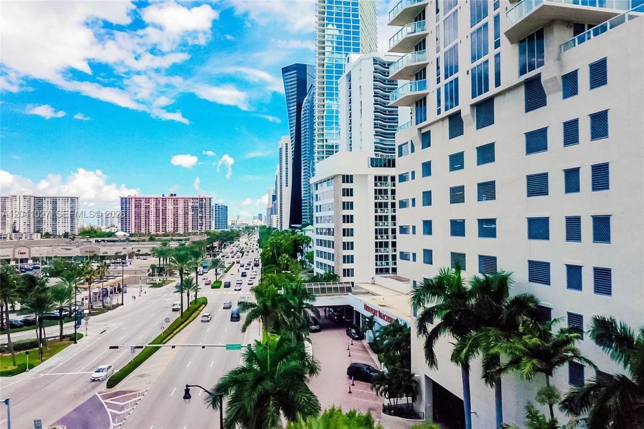 16699 Collins Ave , Unit 3309, Sunny Isles Beach, FL 33160 Photo