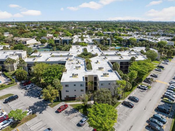8065 SW 107th Ave , Unit 106, Miami, FL 33173