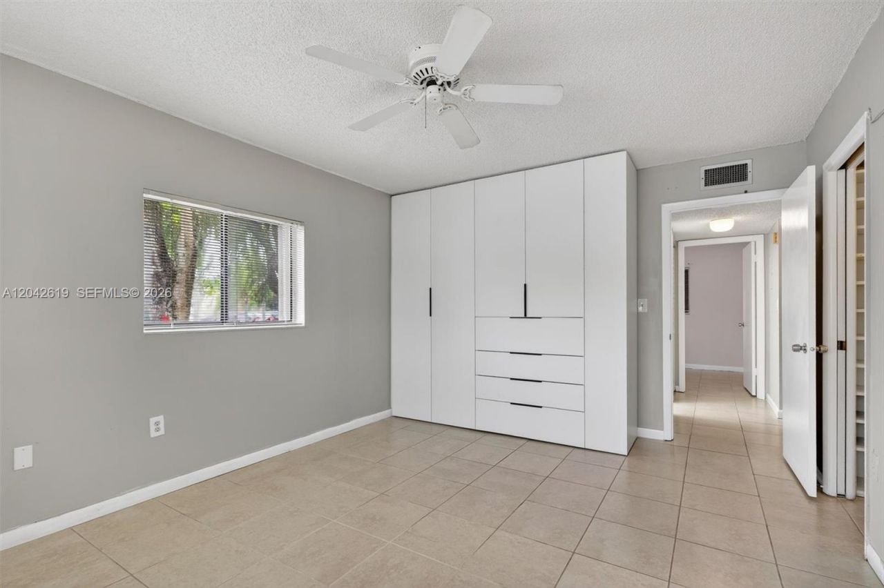 8065 SW 107th Ave , Unit 106, Miami, FL 33173 Photo