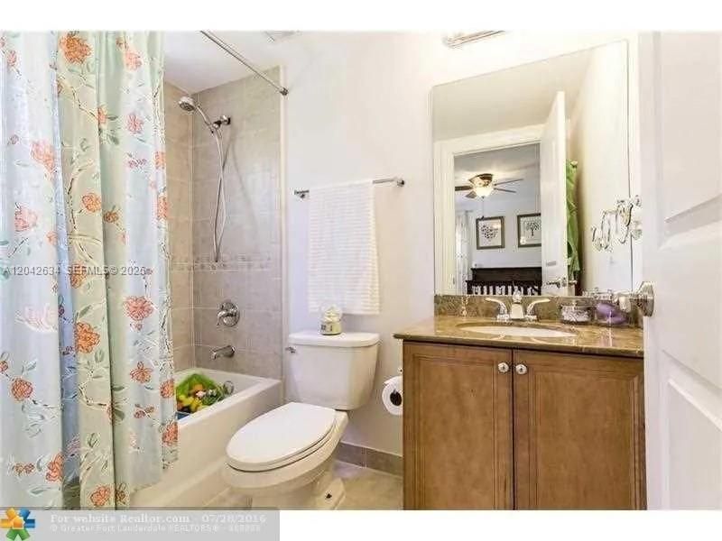708 SE 15th St, Unit 5, Fort Lauderdale, FL 33316 Photo